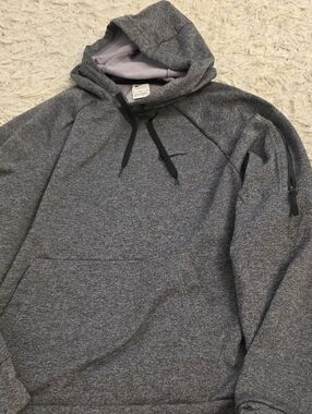 Nike Men's Heather Gray Pullover Hoodie with Zipper Sleeve Pocket